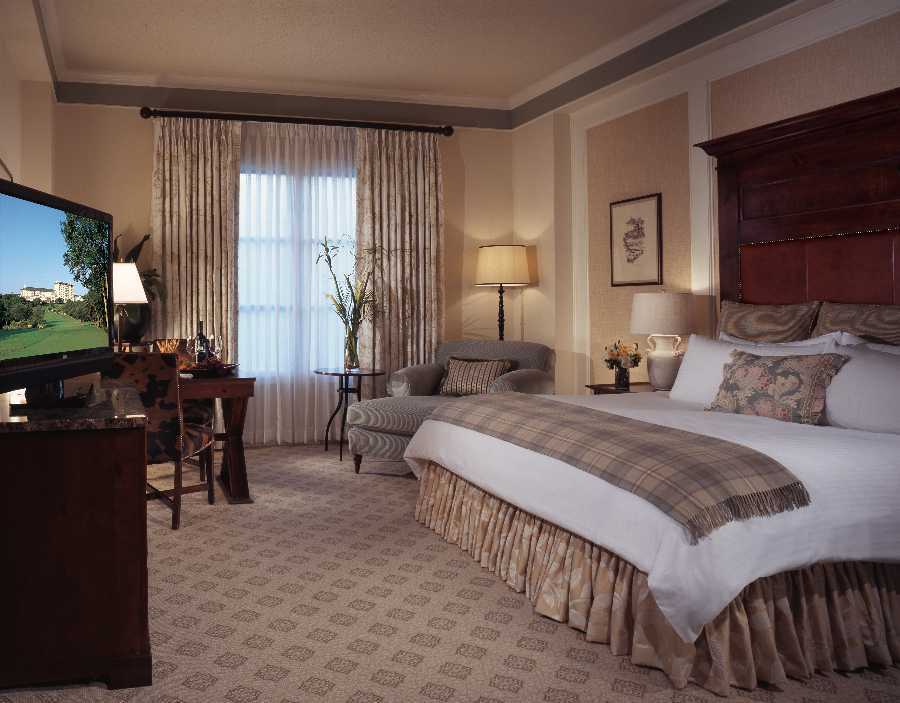 Oversized and elegantly appointed guestrooms