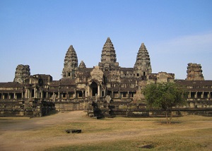 Touring Angkor Wat