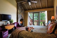 SUNRIVER Lodge Village Guestroom